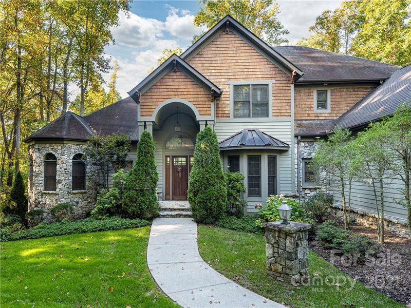 18 Fall Mountain Road