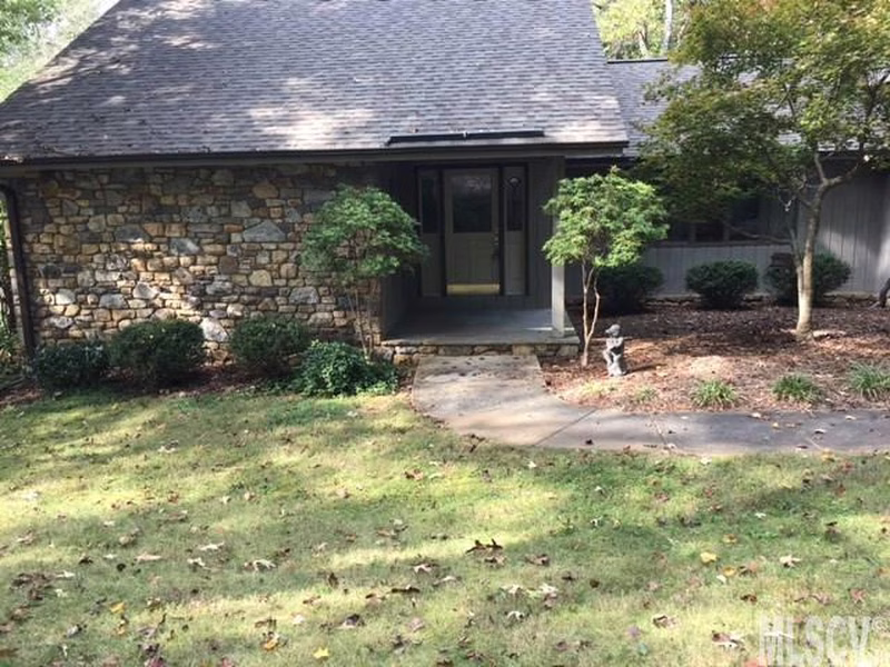Property image 2 at 216 Brentwood Circle, Newton, NC 28658