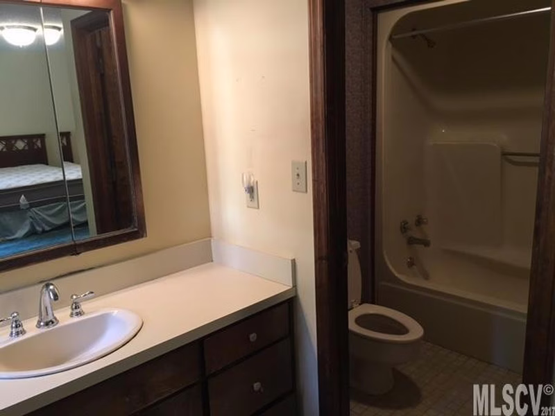 Property image 3 at 216 Brentwood Circle, Newton, NC 28658