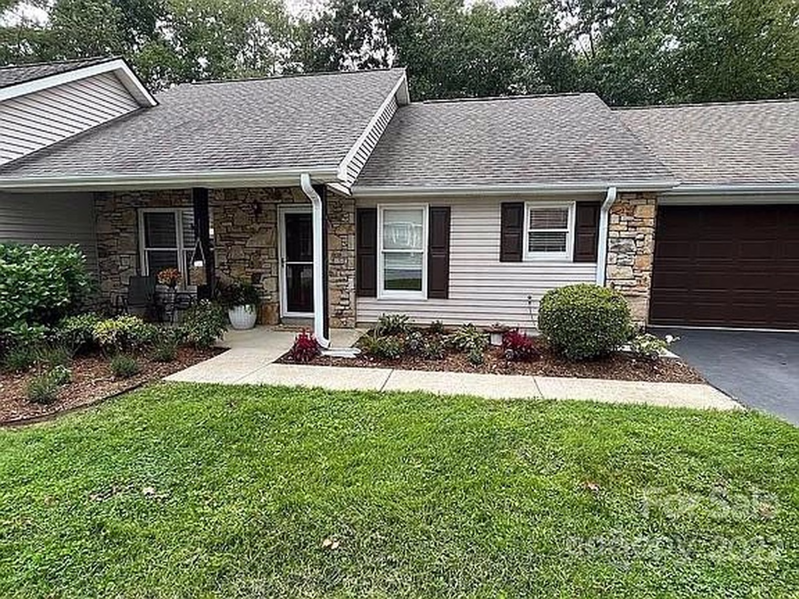 Property image 1 at 404 Pocono Court, Arden, NC 28704