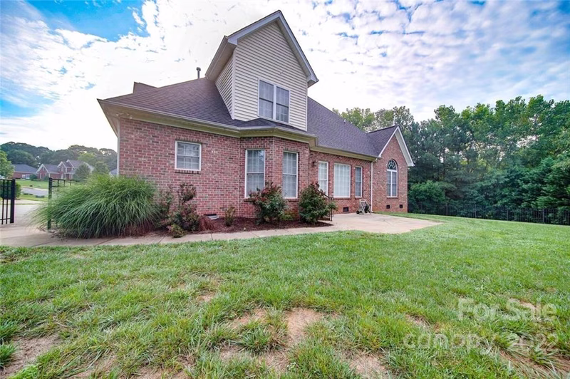 Property image 5 at 5172 Summerell Avenue, Gastonia, NC 28056
