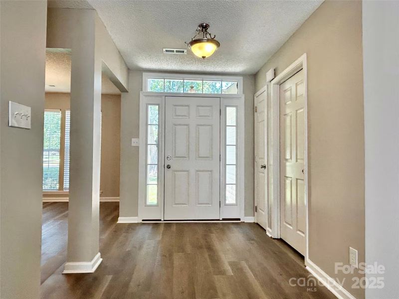 Property image 4 at 5103 Timbertop Lane, Charlotte, NC 28215