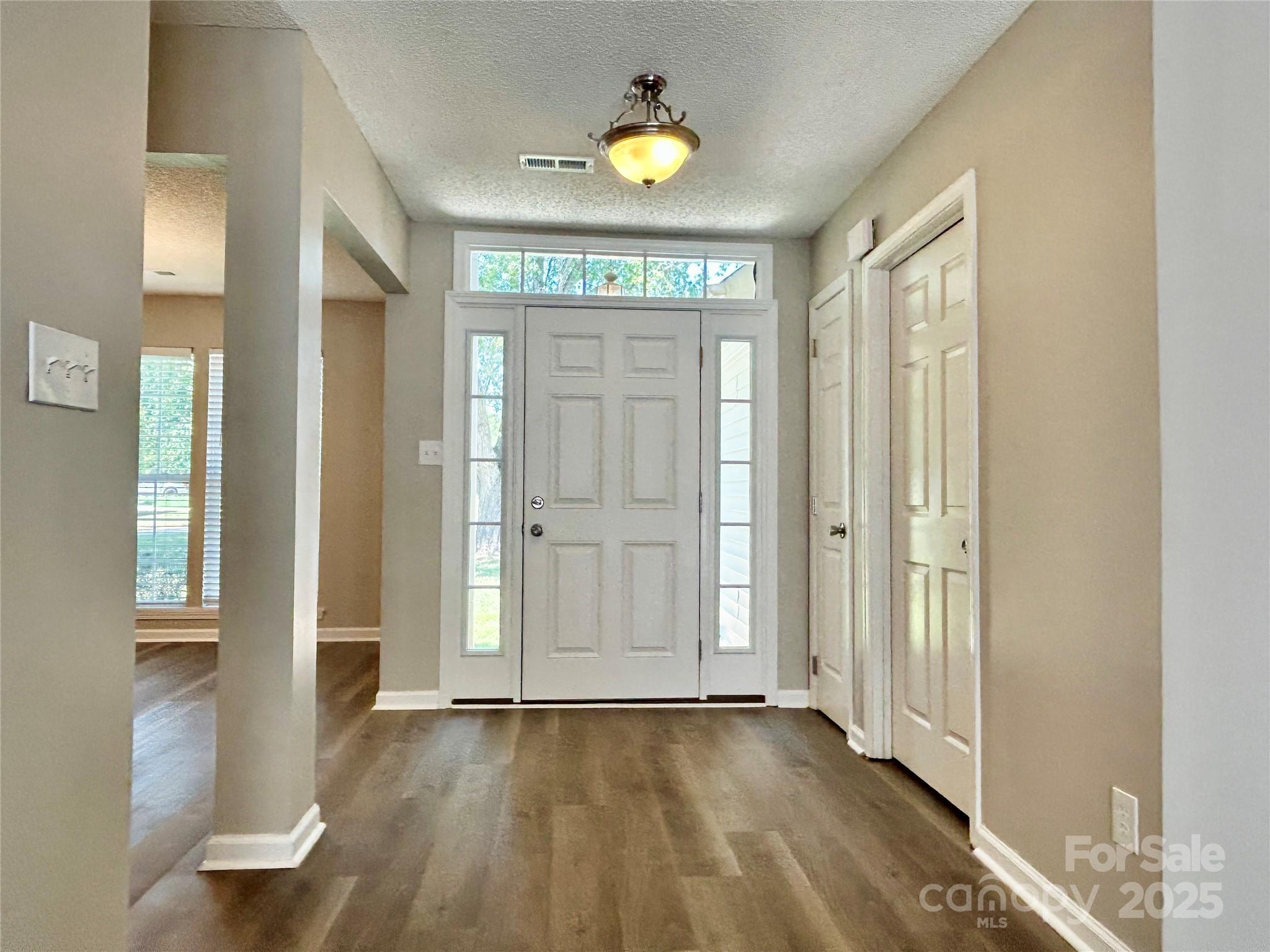 Property image 4 of 5103 Timbertop Lane in Turtle Rock, Charlotte, NC 28215