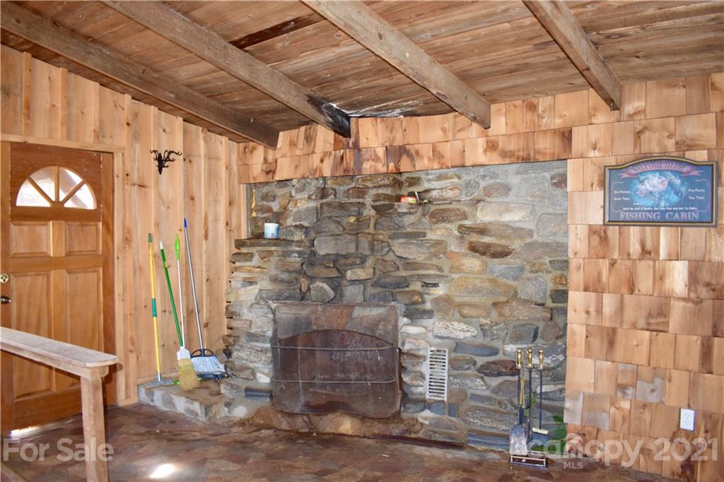 Property image 5 of 51 Snowbird Lane in Cattail Farms, Burnsville, NC 28714