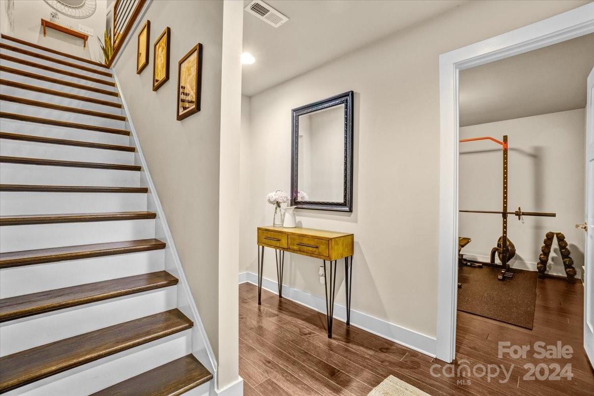 Property image 3 of 1527 Duckworth Avenue in Uptown West Terraces, Charlotte, NC 28208