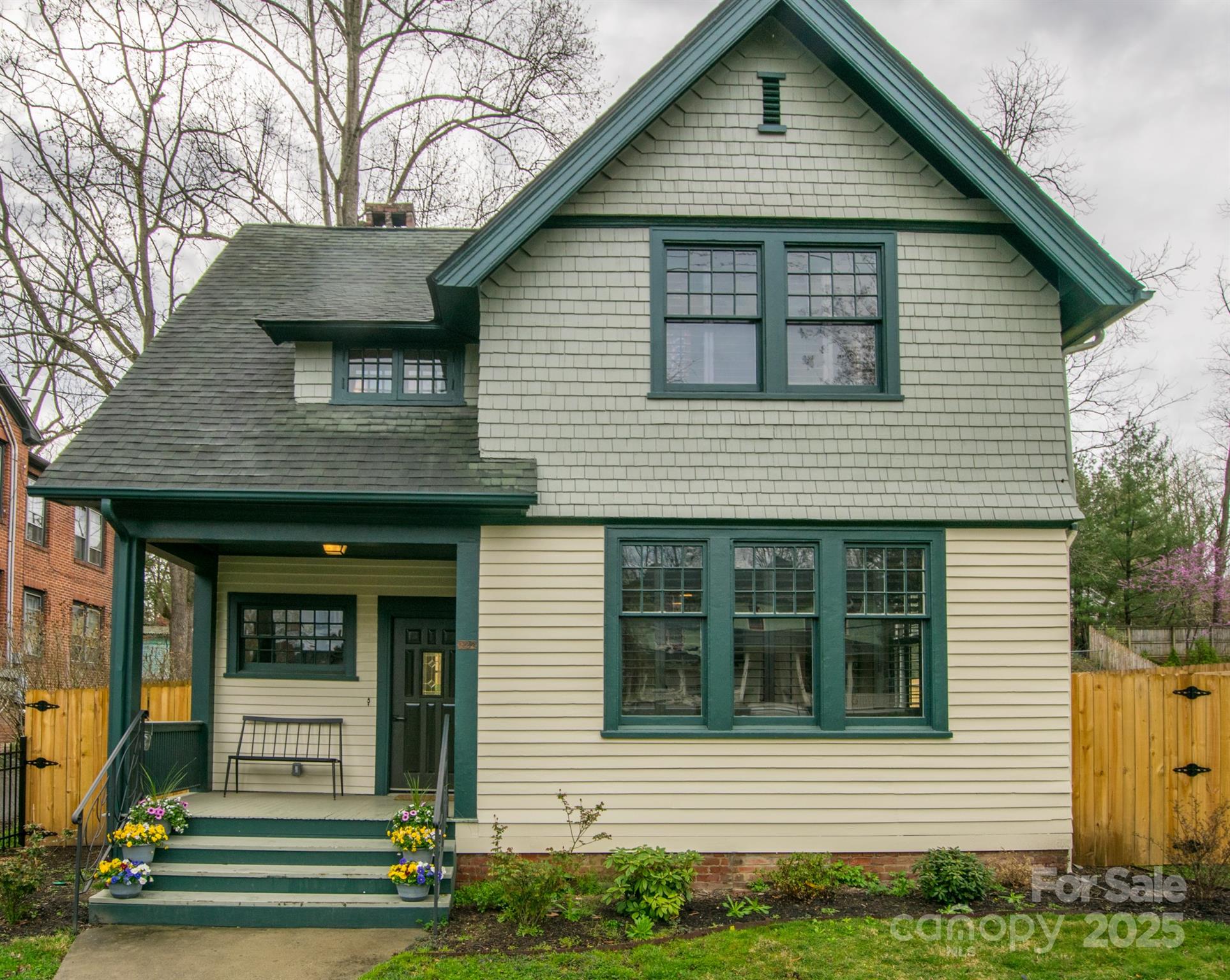 Property image 2 of 122 W Chestnut Street in Montford, Asheville, NC 28801