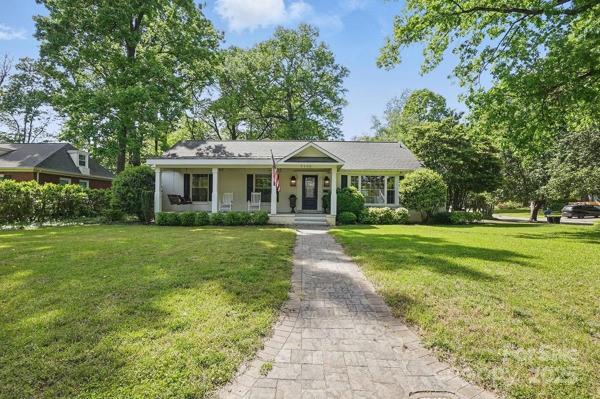 Property image 3 of 5400 Glenham Drive in Madison Park, Charlotte, NC 28210