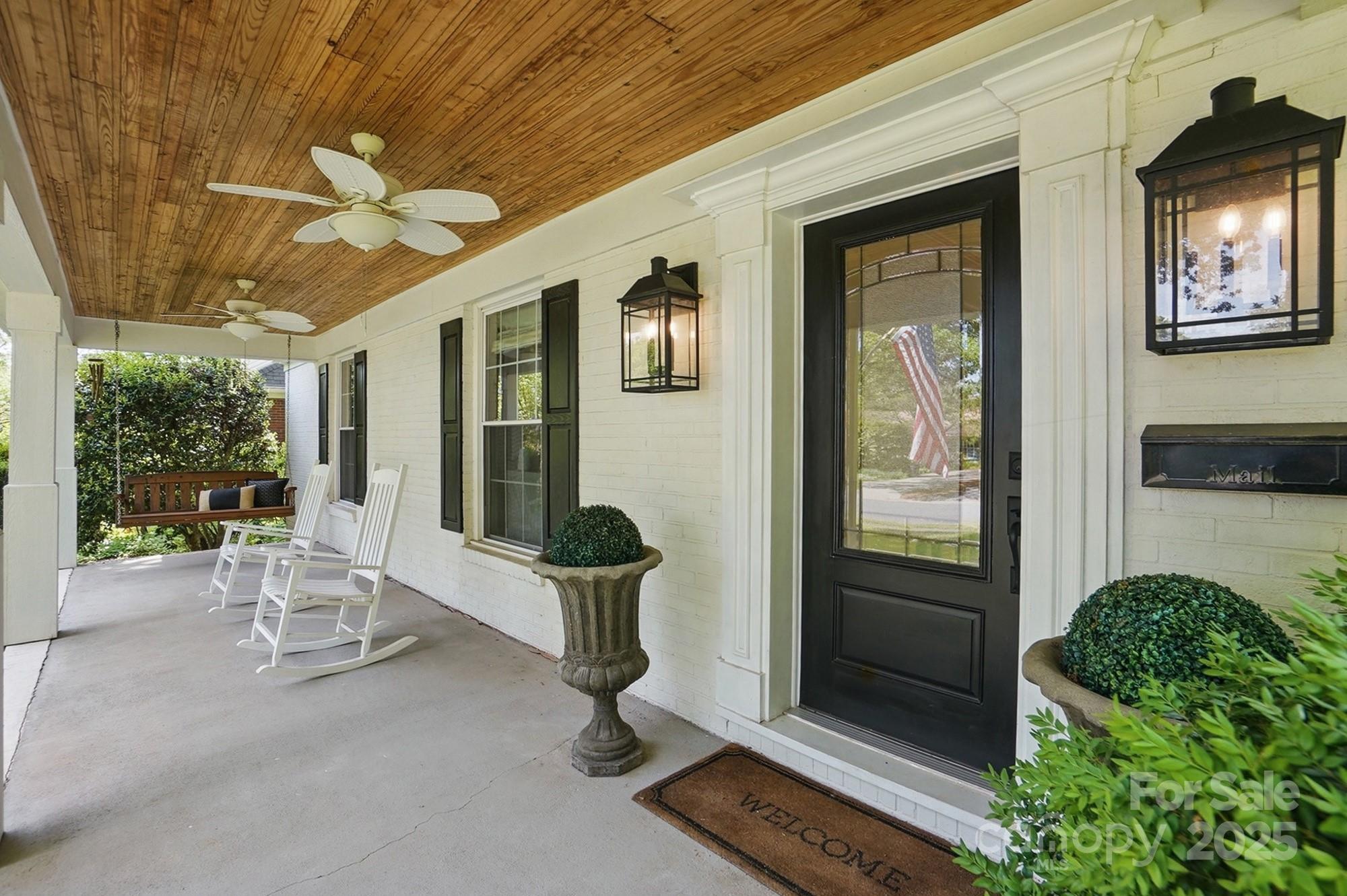 Property image 4 of 5400 Glenham Drive in Madison Park, Charlotte, NC 28210