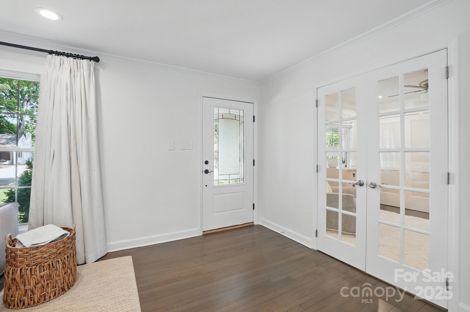 Property image 5 of 5400 Glenham Drive in Madison Park, Charlotte, NC 28210