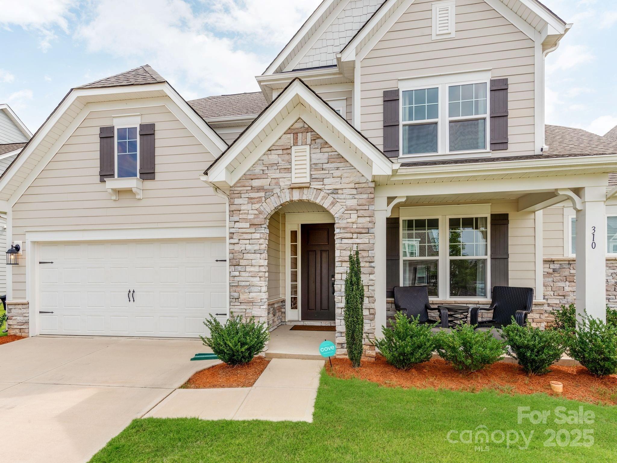 Property image 3 of 310 W Waterlynn Road in Reids Cove, Mooresville, NC 28117
