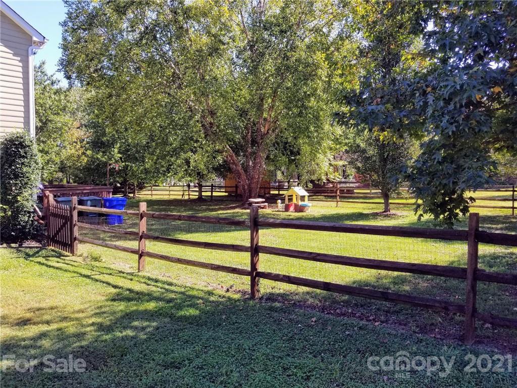 Property image 3 of 116 Morrison Cove Road in Morrison Cove, Mooresville, NC 28117