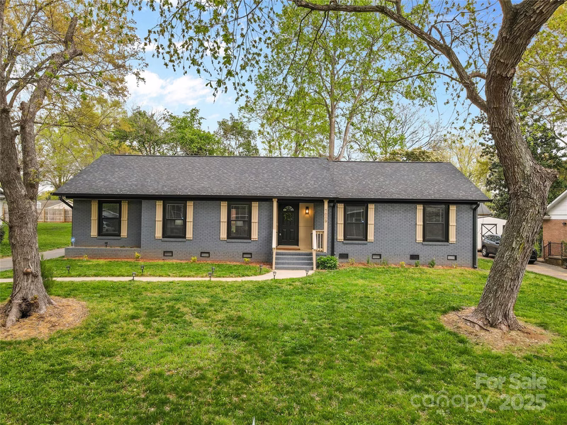 Property image 2 at 7009 Wrentree Drive, Charlotte, NC 28210