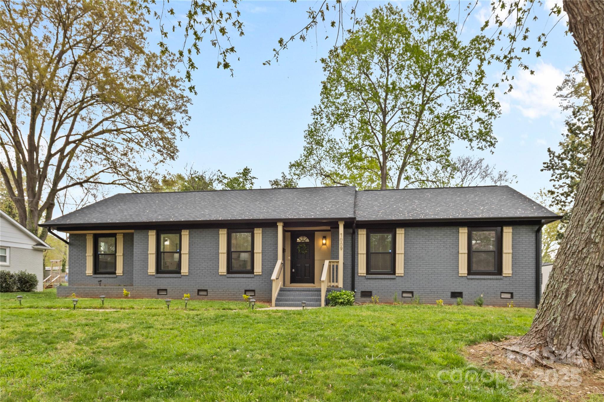 Property image 5 of 7009 Wrentree Drive in Starmount, Charlotte, NC 28210