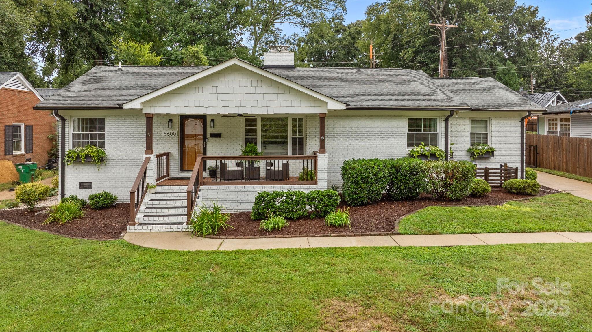 Property image 4 of 5600 Murrayhill Road in Madison Park, Charlotte, NC 28210