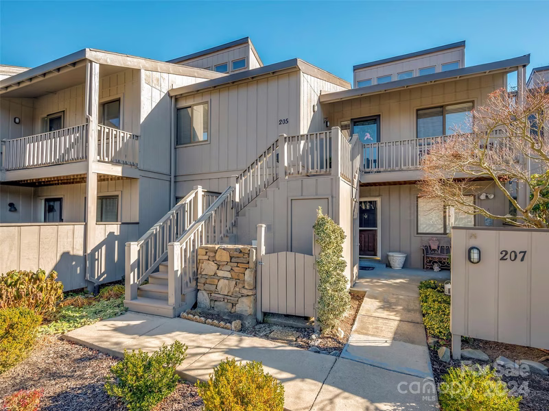 Property image 2 at 205 Juniper Lane, Hendersonville, NC 28739