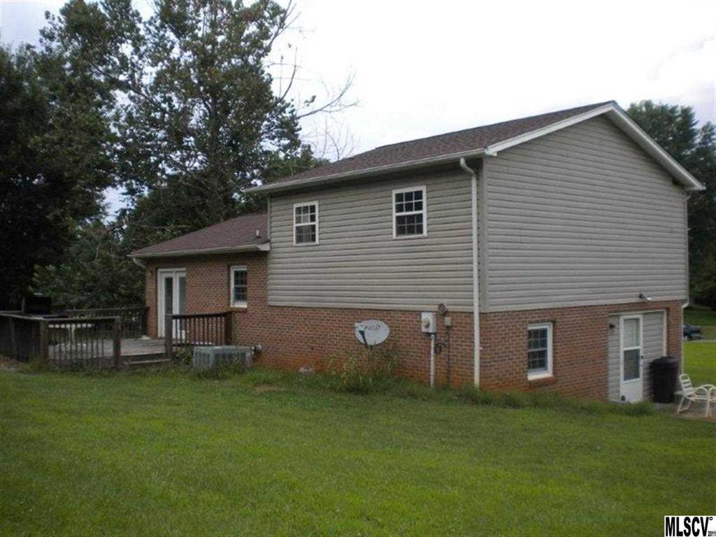 Property image 4 of 4651 Queens Road in Jamestowne, Hickory, NC 28602