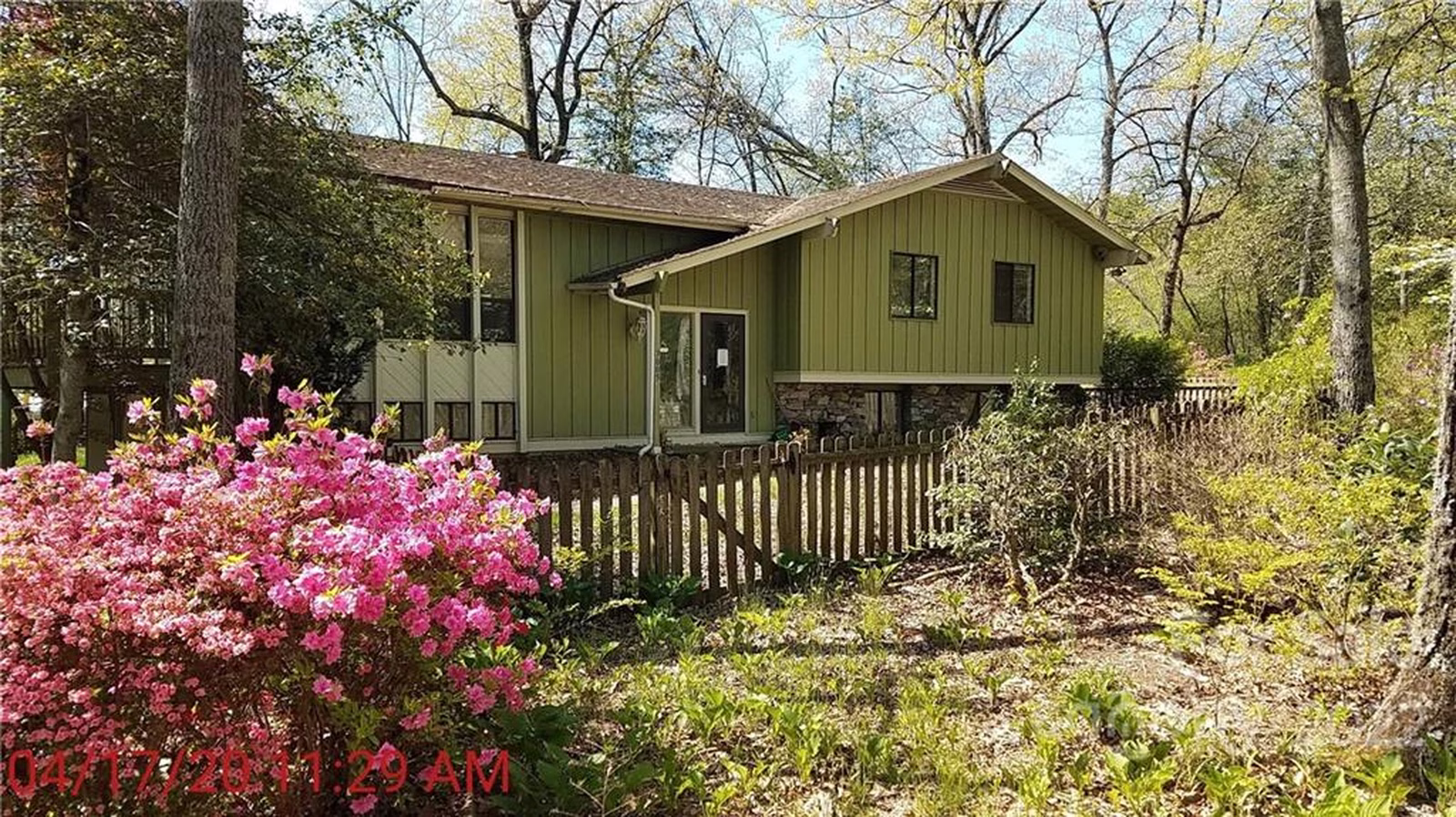 Property image 1 at 3005 Chestnut Tree Road, Hendersonville, NC 28792