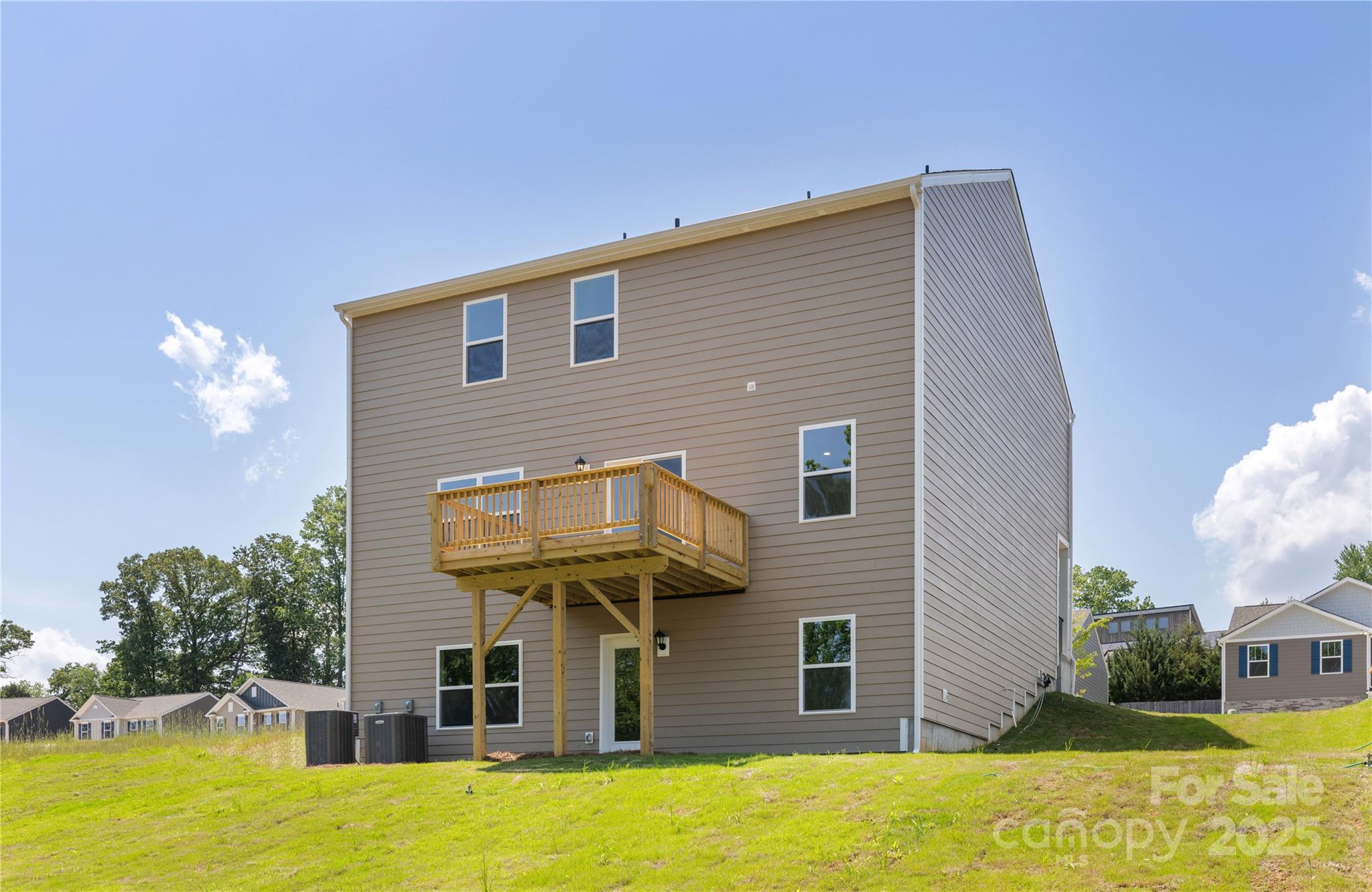Property image 5 of 111 Rustling Waters Drive in Lakeshore at Windstone, Mooresville, NC 28117