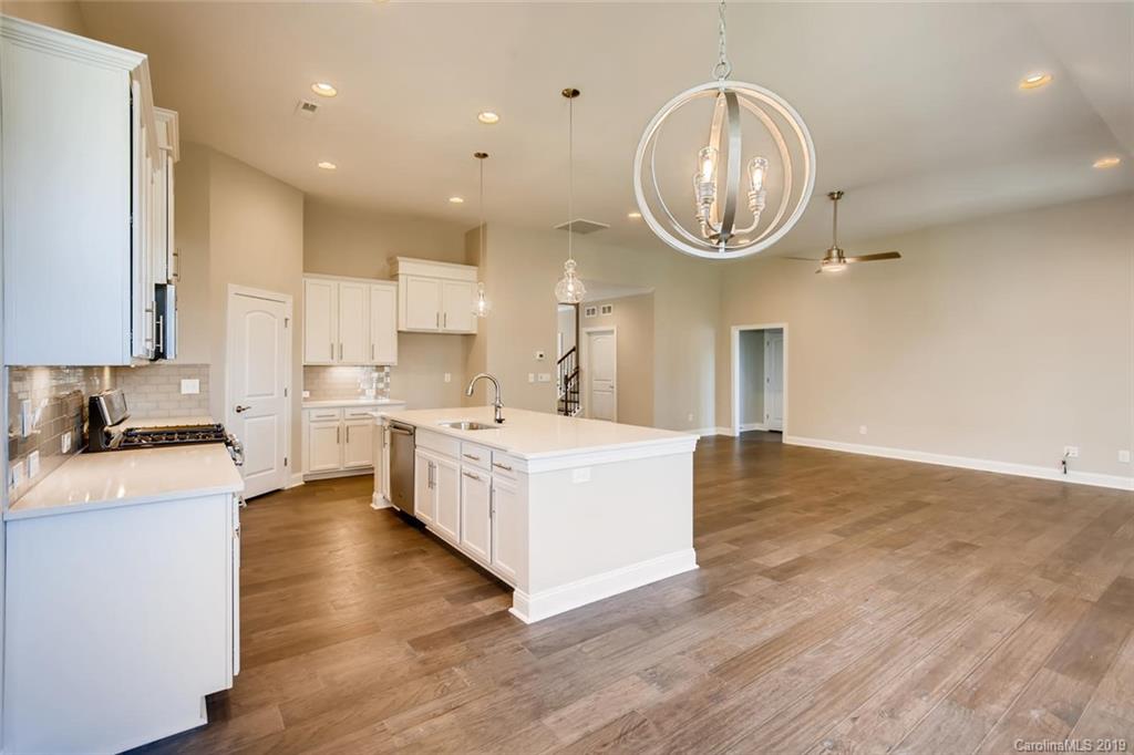 Property image 5 of 1022 Curling Creek Drive in Heritage, Wesley Chapel, NC 28104