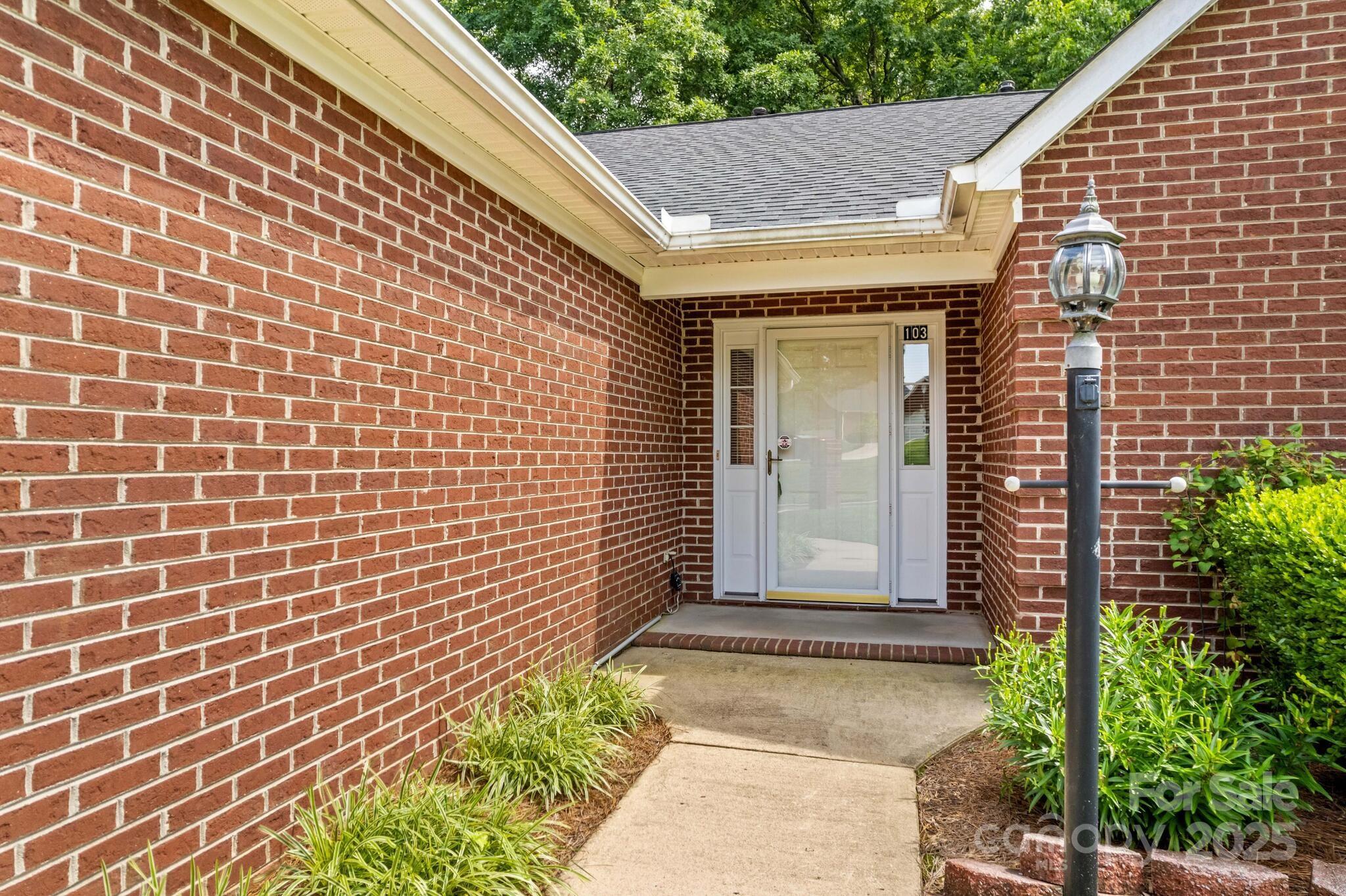 Property image 4 of 103 Prestwick Court in Corbin Hills, Salisbury, NC 28146