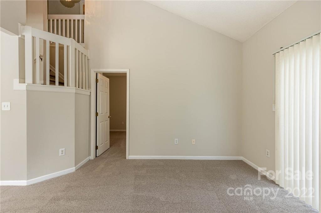 Property image 4 of 6438 Mallard View Lane in Mallard Square, Charlotte, NC 28269