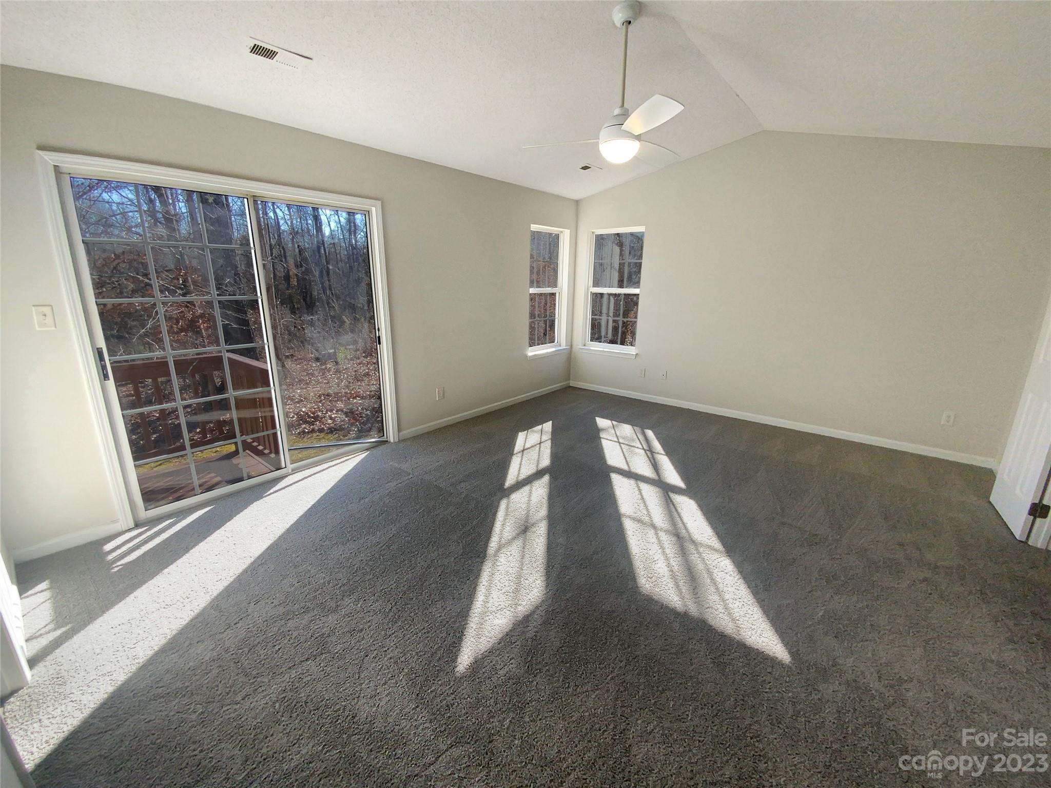 Property image 5 of 9936 Peppermint Lane in Turtle Rock, Charlotte, NC 28215