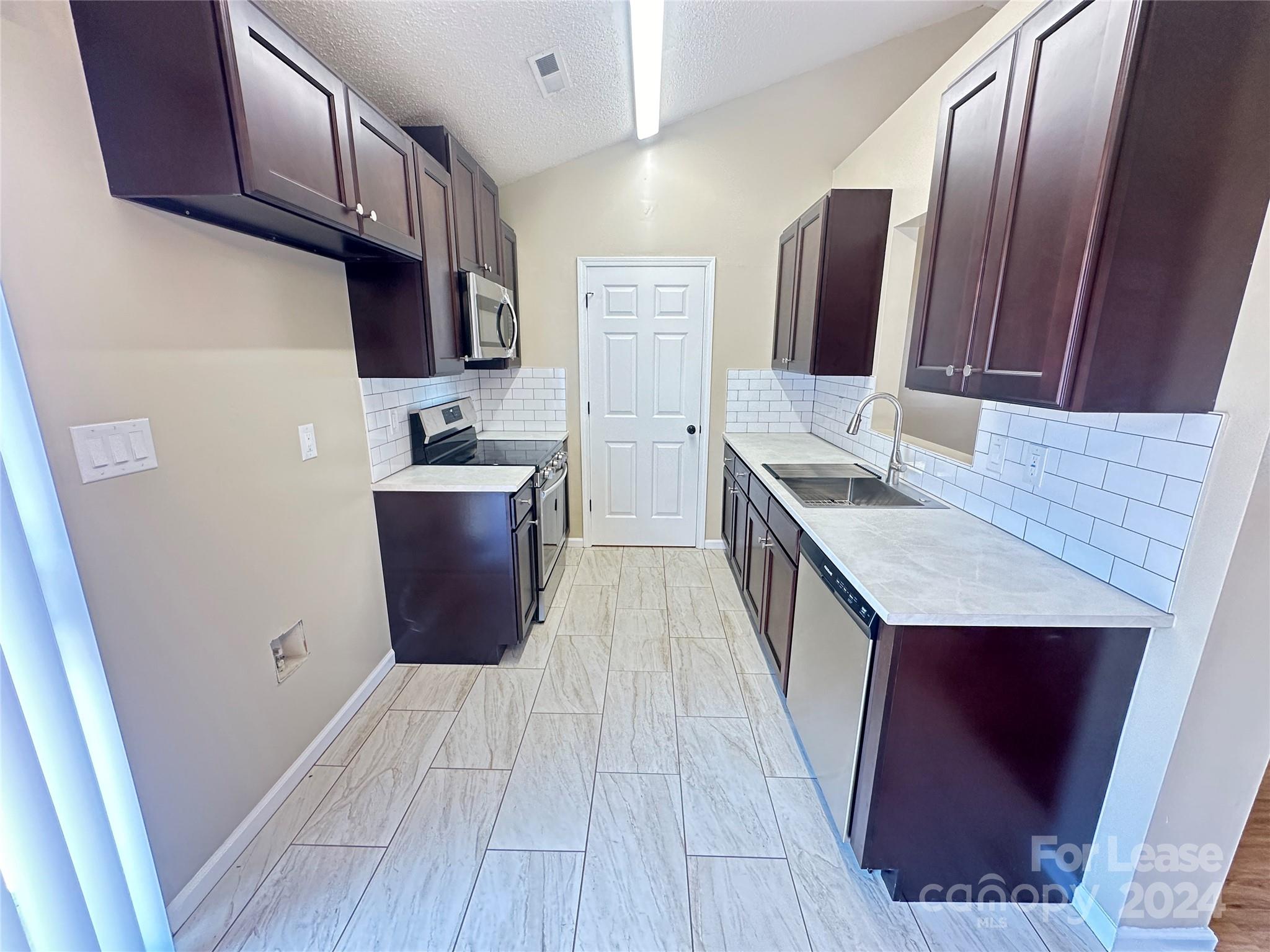 Property image 5 of 5903 Crosswinds Court in Alexis Pointe, Indian Trail, NC 28079