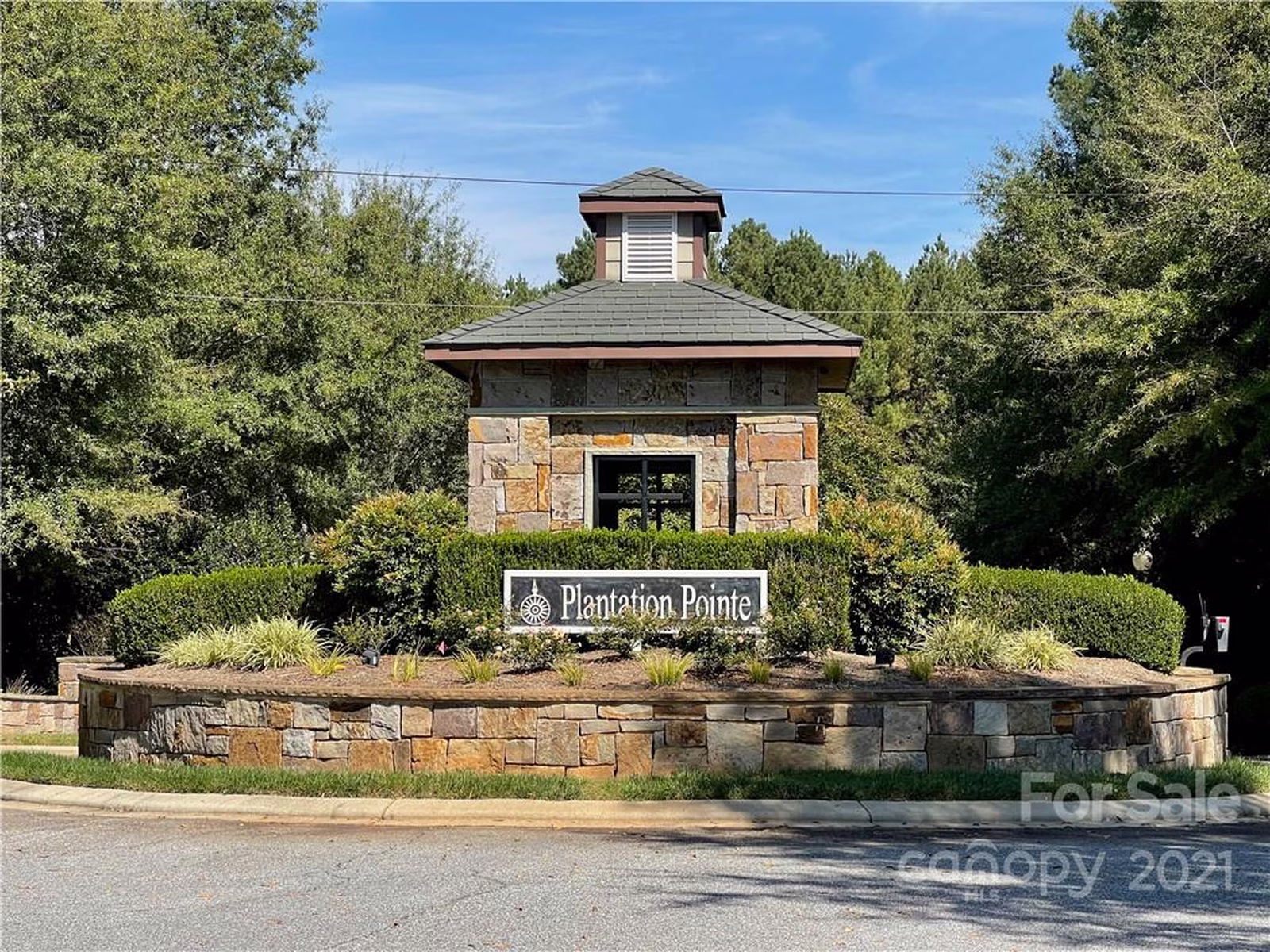 Property image 1 at 6199 Plantation Pointe Drive, Granite Falls, NC 28630