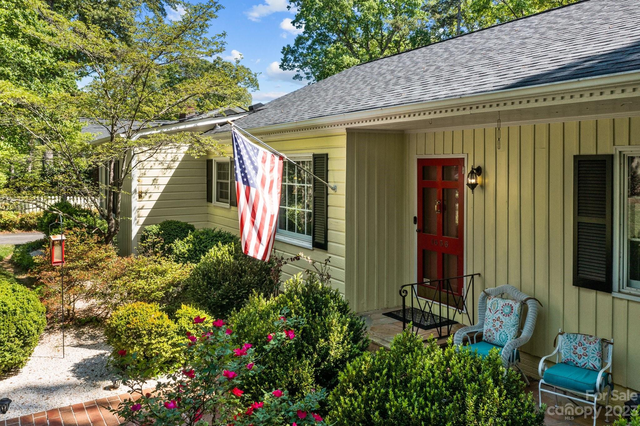 Property image 2 of 1656 Wiltshire Road in Milford Hills, Salisbury, NC 28144