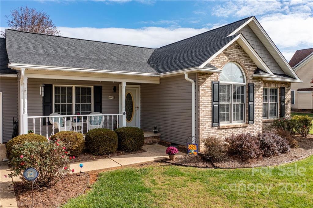 Property image 4 of 2604 Chandy Street in Walnut Creek, Newton, NC 28658