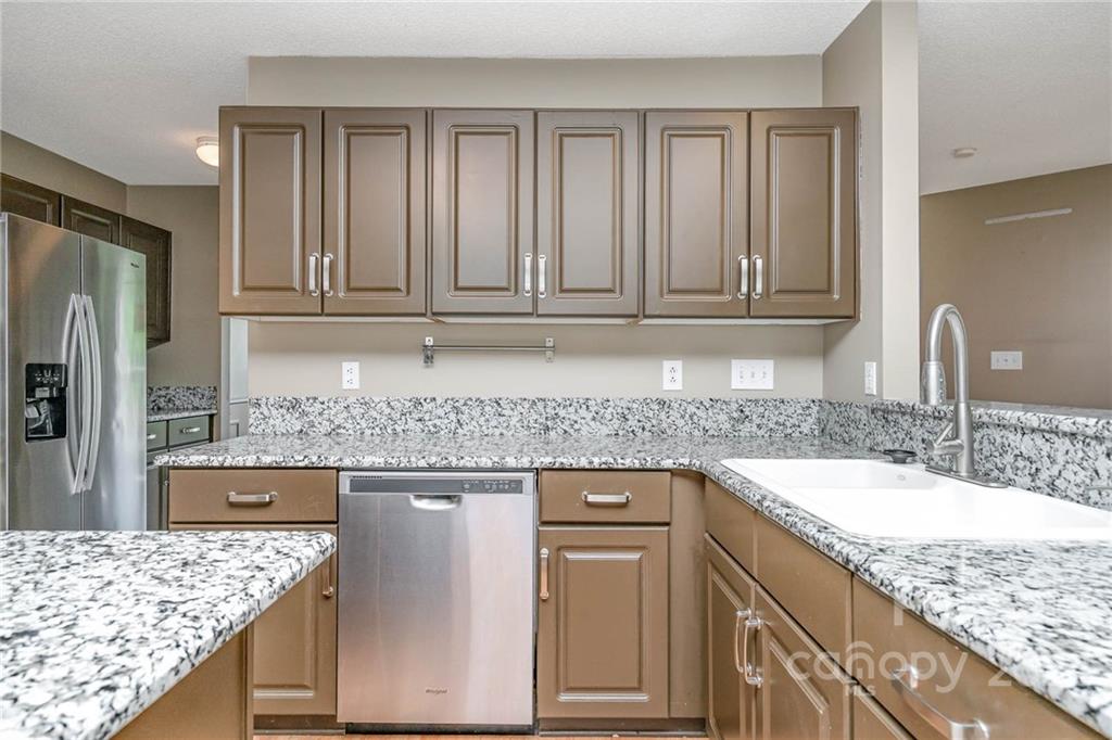 Property image 5 of 2028 Stonewyck Avenue in Stonewyck, Kannapolis, NC 28081