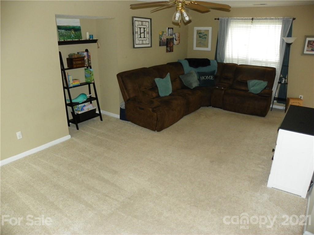 Property image 4 of 2327 Ivy Run Drive in Oak Grove, Indian Trail, NC 28079