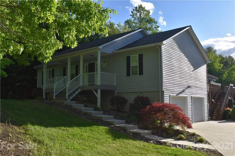 29 Astoria Lane