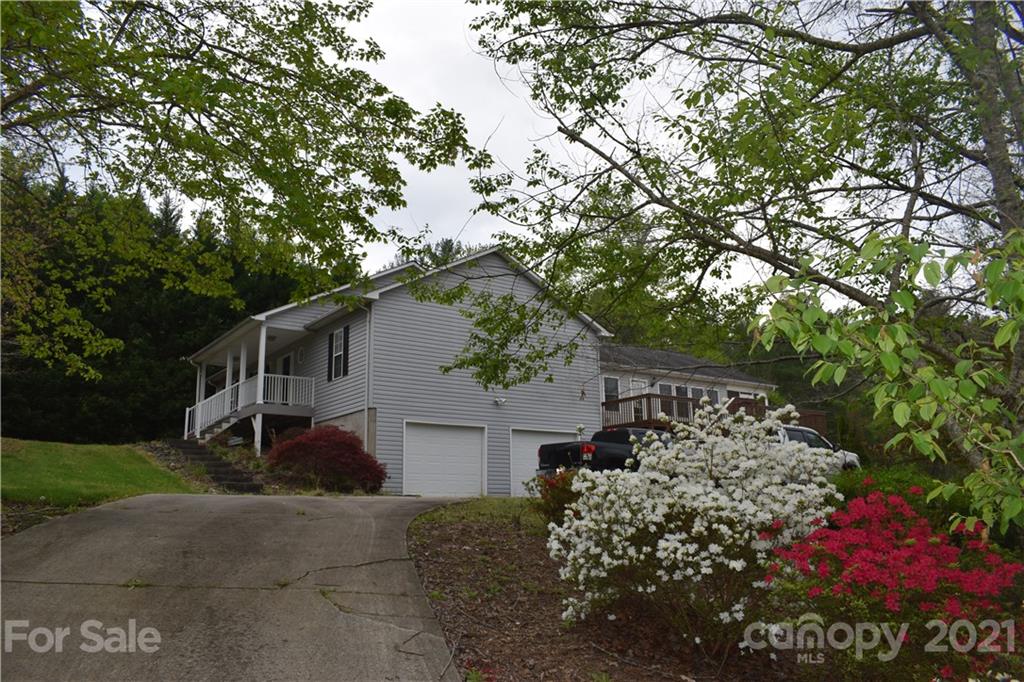 Property image 5 of 29 Astoria Lane in Waterglyn, Nebo, NC 28761