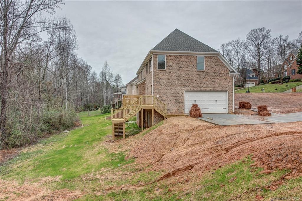 Property image 3 of 2849 Scarborough Court in Glenmoor, Gastonia, NC 28054