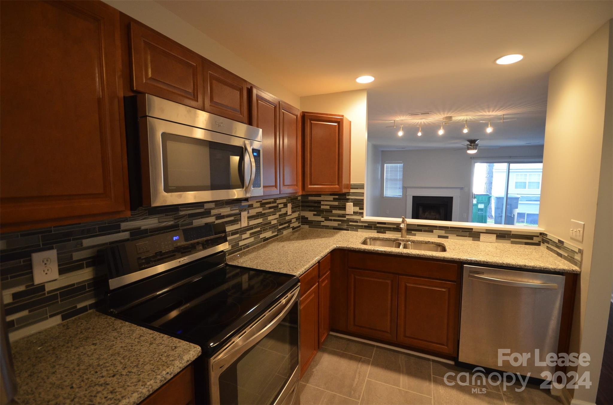 Property image 4 of 3107 Brockhampton Court in Rossmore, Charlotte, NC 28269