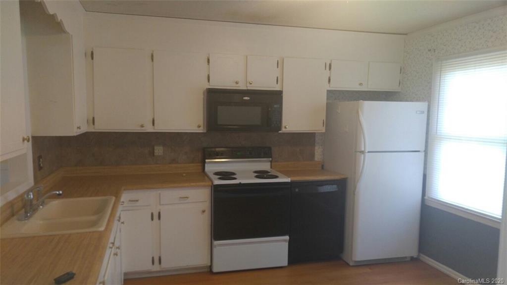 Property image 4 of 5622 Valley Field Road in Homestead, Hickory, NC 28602