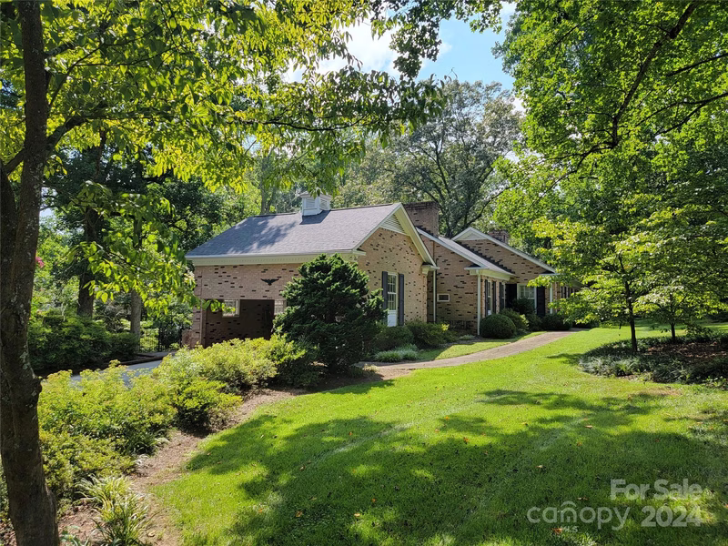 Property image 2 at 2573 Fairfax Drive, Gastonia, NC 28054