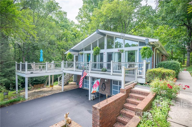 Property image 2 at 2044 Glenheath Drive, Hendersonville, NC 28791
