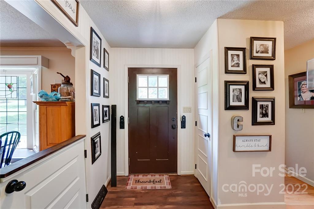 Property image 2 of 1023 Braughton Avenue in Brafford Farms, Concord, NC 28025