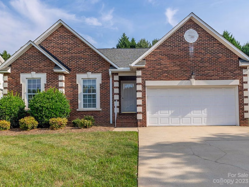 1207 Overhill Road