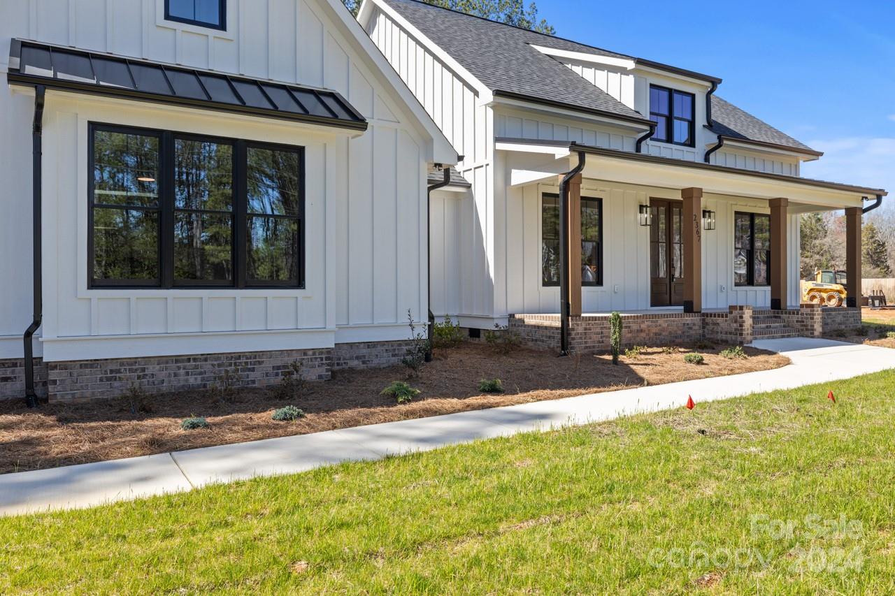 Property image 3 of 2367 Lee Lawing Road in Lincoln Estates, Lincolnton, NC 28092