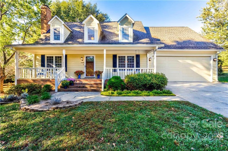 5205 Swedish Ivy Lane