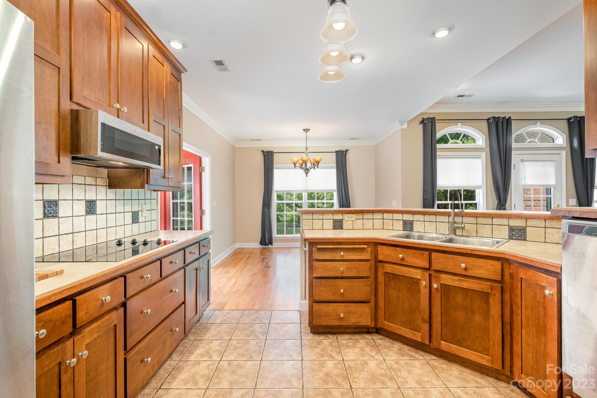Property image 5 of 811 Wendermere Circle in Reserve at the Country Club, Salisbury, NC 28144