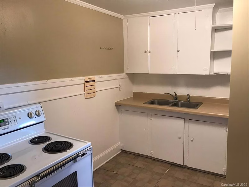 Property image 3 at 610 Davie Avenue, Statesville, NC 28677