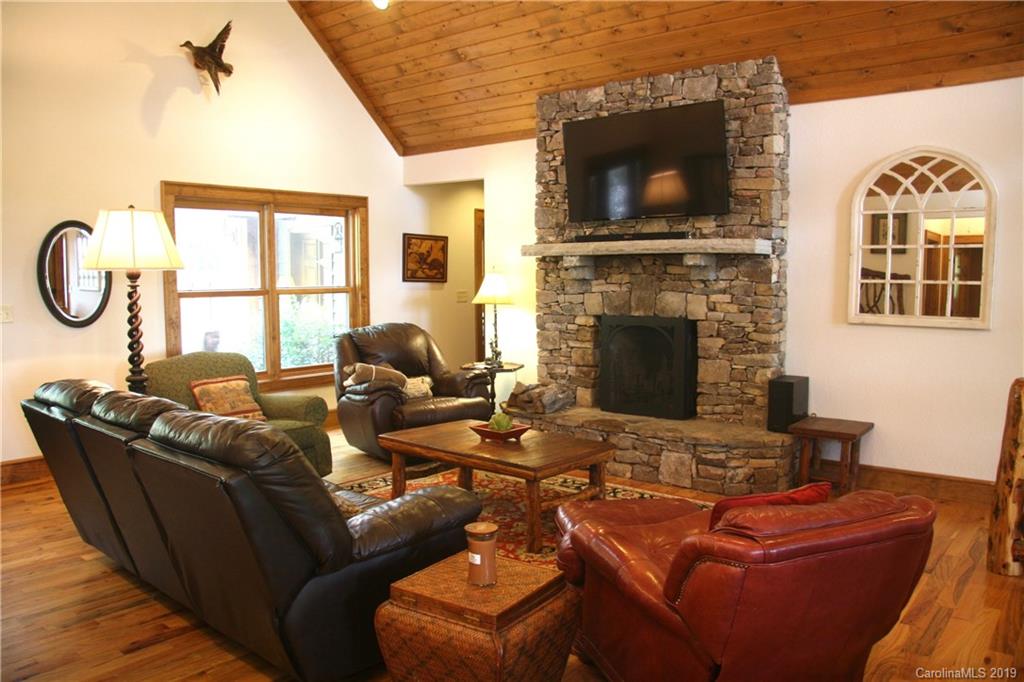 Property image 4 of 2806 Upper Whitewater Road in Whisper Lake, Sapphire, NC 28774