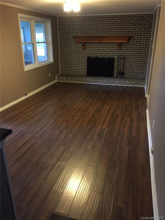 Property image 3 of 1306 Oak Canopy Road in Hillcrest Acres, Lincolnton, NC 28092