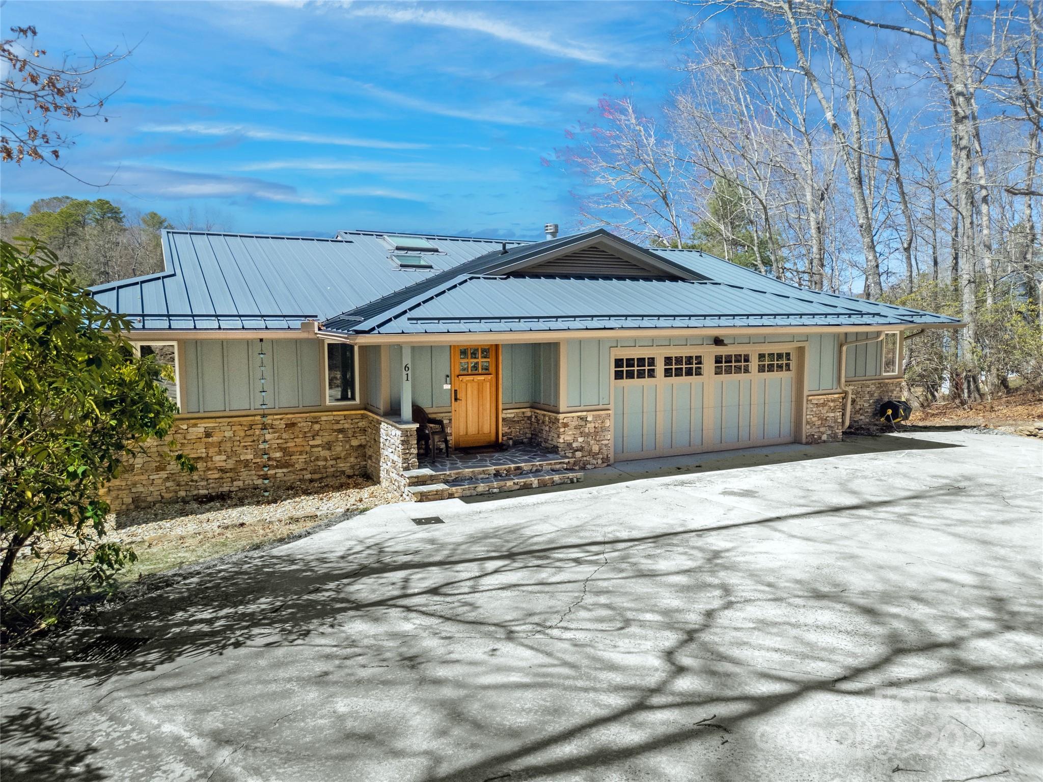 Property image 2 of 61 Tsataga Court in Connestee Falls, Brevard, NC 28712