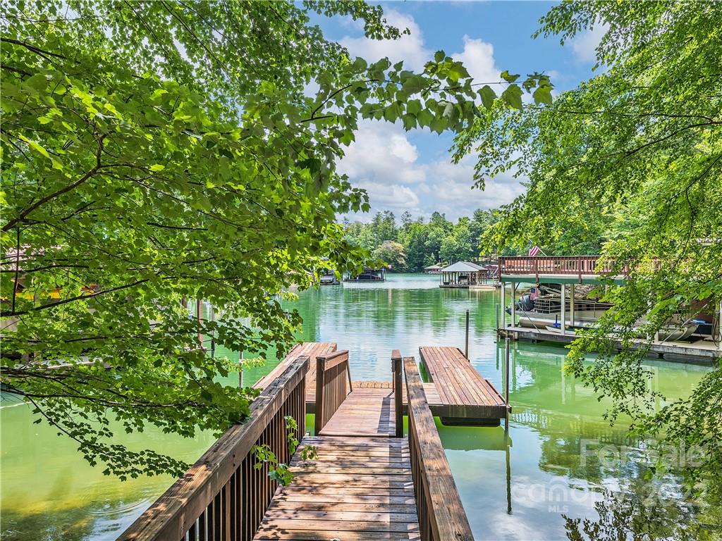 Property image 3 of 434 Waterglyn Way in Waterglyn, Nebo, NC 28761