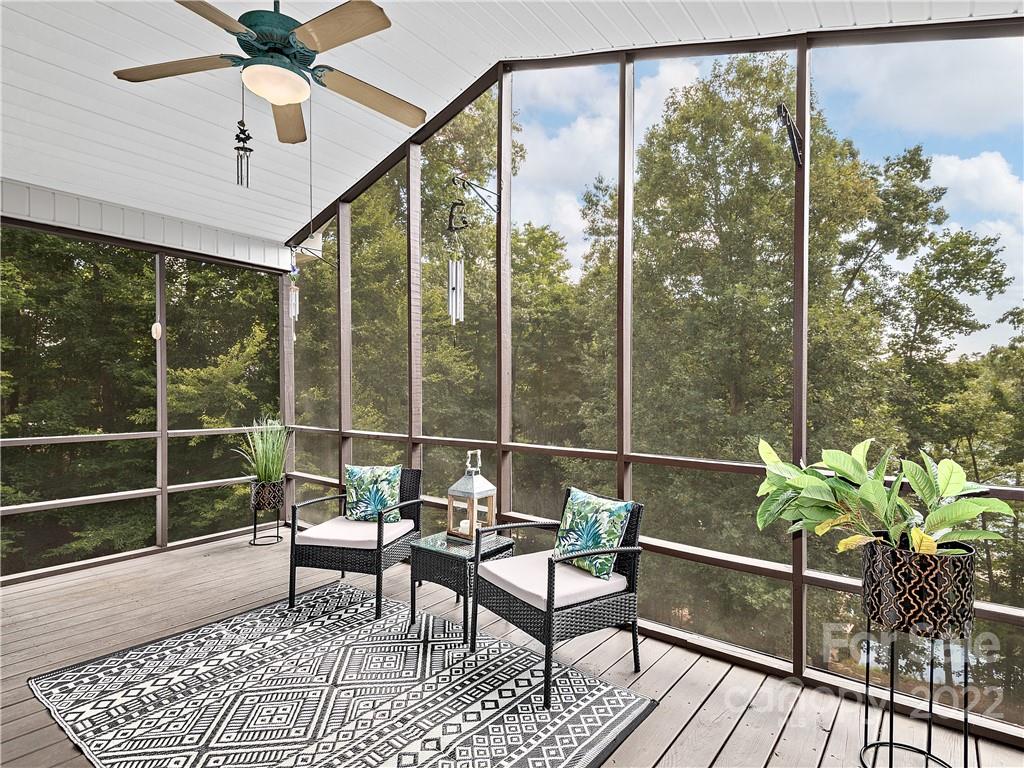 Property image 4 of 434 Waterglyn Way in Waterglyn, Nebo, NC 28761
